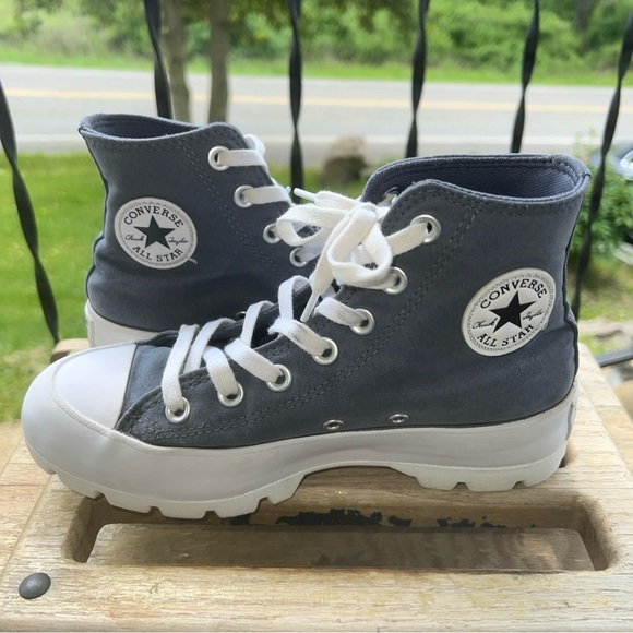 Chuck Taylor All Star Lift Platform Suede Women Converse All⭐️Star Chuck Taylor Women’s Lift Platform Grey Size 6